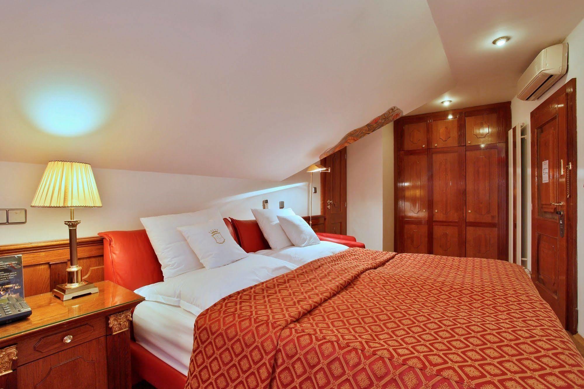 U Pava Hotel Prague Luaran gambar